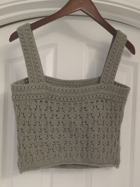 Vince Crochet Knit Crop Top in Sage Green Size Small/Medium